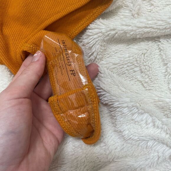 NWT Intimately Free People ribbed bodysuit mustard yellow XS BRAND NEW - Picture 6 of 7